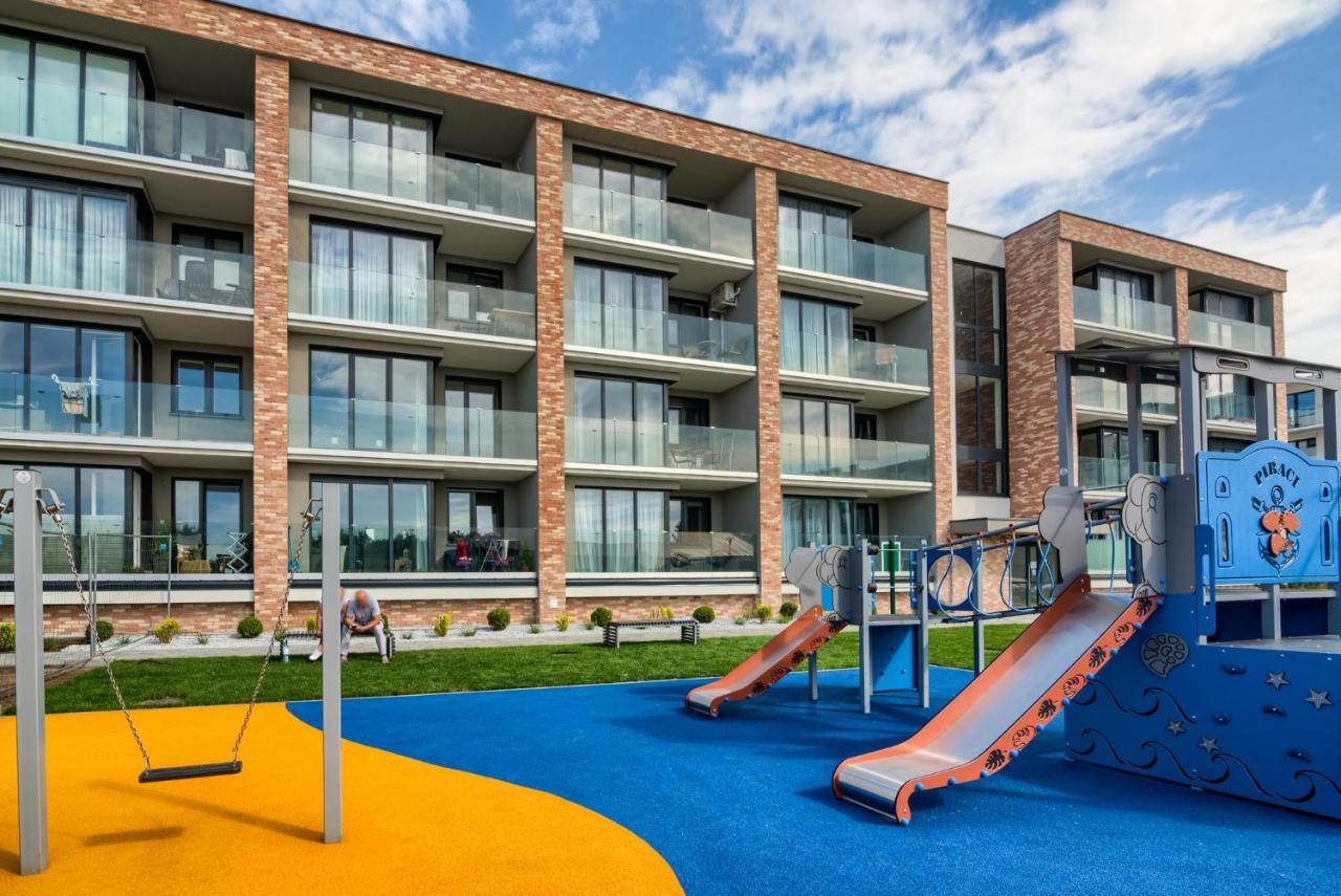 Apartament Czarna Perla Z Garazem 7 E Perlowa Przystan - Holiday City Kołobrzeg Buitenkant foto